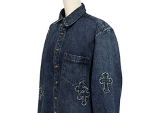 Load image into Gallery viewer, 極美品 CHROME HEARTS クロムハーツ 長袖デニムシャツ サイズXL クロスボール クロスパッチ デニム ブルー コットン シルバー925 中古 4b006174