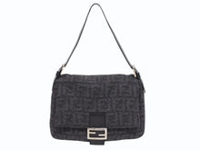 画像をギャラリービューアに読み込む, FENDI フェンディ マンマバケット ワンショルダーバッグ ズッカ柄 ブラック グレー ウール レザー シルバー金具 美品 中古 4b006182