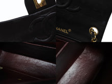 画像をギャラリービューアに読み込む, 極美品 CHANEL シャネル ミニマトラッセ 17 チェーンショルダーバッグ 1番台 ラムスキン ココマーク ブラック ゴールド金具 中古 4b006189