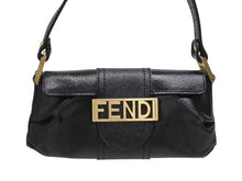 画像をギャラリービューアに読み込む, FENDI フェンディ ロゴプレート ミニハンドバッグ 8BK045 鞄 型押し レザー ブラック ゴールド金具 イタリア製 美品 中古 4b006196