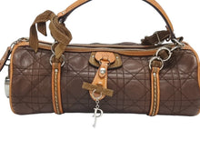 画像をギャラリービューアに読み込む, Christian Dior クリスチャンディオール ロマンティック ハンドバッグ カナージュ レザー ブラウン シルバー金具 美品 中古 4b006229
