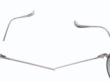 画像をギャラリービューアに読み込む, CHROME HEARTS クロムハーツ PRAWN QUEEN プラウンクイーン サングラス サイズ54◻︎21-138 フローラルクロス 美品 中古 4b006240