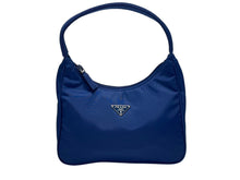 画像をギャラリービューアに読み込む, 極美品 PRADA プラダ ホーボー ハンドバッグ トライアングルロゴ 三角プレートロゴ ブルー ナイロン シルバー金具 イタリア製 中古 4b006248