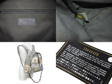 Load image into Gallery viewer, 新品同様 激レア シャネル CHANEL A92352 2014年コレクション グラフィティ ペイント リュック グレー アクト2 中古 4b006304