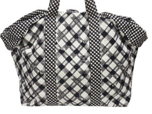 Load image into Gallery viewer, 極美品 CHANEL シャネル クルーズライン ギンガムチェック トートバッグ ボストンバッグ ホワイト ブラック 14番台 ココマーク シルバー金具 中古 4b006306