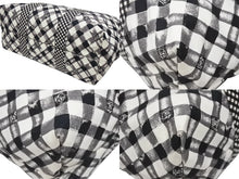 Load image into Gallery viewer, 極美品 CHANEL シャネル クルーズライン ギンガムチェック トートバッグ ボストンバッグ ホワイト ブラック 14番台 ココマーク シルバー金具 中古 4b006306