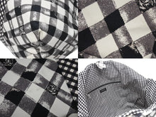 Load image into Gallery viewer, 極美品 CHANEL シャネル クルーズライン ギンガムチェック トートバッグ ボストンバッグ ホワイト ブラック 14番台 ココマーク シルバー金具 中古 4b006306