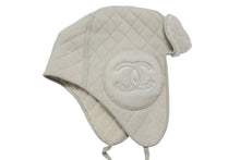 Load image into Gallery viewer, 新品未使用 CHANEL シャネル ココ ネージュ フライトキャップ パイロットキャップ AAA429 ココマーク フェイクファー スウェード 中古 4b006311