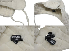 Load image into Gallery viewer, 新品未使用 CHANEL シャネル ココ ネージュ フライトキャップ パイロットキャップ AAA429 ココマーク フェイクファー スウェード 中古 4b006311
