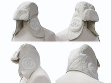 Load image into Gallery viewer, 新品未使用 CHANEL シャネル ココ ネージュ フライトキャップ パイロットキャップ AAA429 ココマーク フェイクファー スウェード 中古 4b006311