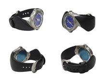Load image into Gallery viewer, 極美品 OAKLEY オークリー 腕時計 crush 2.5 クラッシュ クォーツ 希少 ステンレススチール シルバー ブルー 中古 4b006319