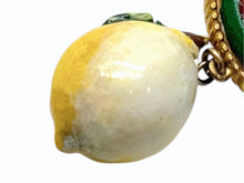 Load image into Gallery viewer, 極美品 DOLCE&amp;GABBANA ドルチェアンドガッバーナ レモンモチーフ イヤリング イエロー マルチカラー ゴールド金具 中古 4b006332