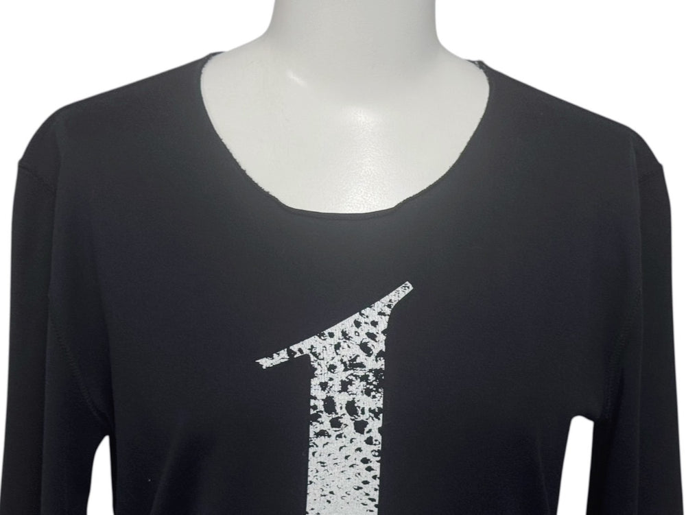 lucien pellat finet Lucien pellat finet long sleeve t-shirt long sleeve t-shirt black white size S mint condition used 4b006354