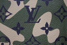 画像をギャラリービューアに読み込む, 新品未使用 LOUIS VUITTON ルイヴィトン クーヴェルテュール パスポール パスポートケース M58027 モノグラモフラージュ 村上隆 中古 4b006360