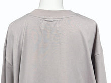 画像をギャラリービューアに読み込む, 新品未使用 Victoria HongKong ヴィクトリアホンコン 半袖Ｔシャツ グレー プリント サイズL TPVICTORIAT2 中古 4b006362