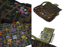 画像をギャラリービューアに読み込む, FENDI フェンディ ズッカ柄 ビーズ刺繍 マンマバケット ハンドバッグ ワンショルダーバッグ ブラウン ゴールド金具 ロゴ 美品 中古 4b006386