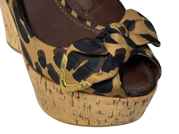 LOUIS VUITTON ルイヴィトン レオパード柄 サンダル ウェッジソール ブラウン ブラック ゴールド金具 サイズ34 1/2 美品 中古 4b006409