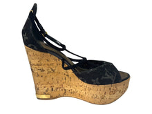 画像をギャラリービューアに読み込む, LOUIS VUITTON モノグラムデニム サンダル ウェッジソール DE0131 ブラック ゴールド サイズ35 美品 中古 4b006410