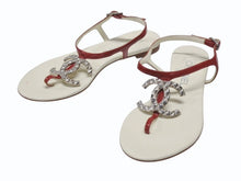 Load image into Gallery viewer, CHANEL シャネル パテント ココマーク トングサンダル パンプス パテントレザー アイボリー レッド サイズ35 1/2 美品 中古 4b006414