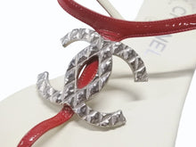 Load image into Gallery viewer, CHANEL シャネル パテント ココマーク トングサンダル パンプス パテントレザー アイボリー レッド サイズ35 1/2 美品 中古 4b006414