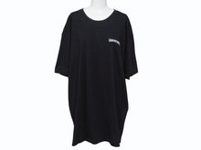 画像をギャラリービューアに読み込む, 極美品 CHROME HEARTS クロムハーツ ラスベガス限定 ロゴプリント半袖Ｔシャツ スクロールラベル ブラック コットン サイズXXL 中古 4b006419