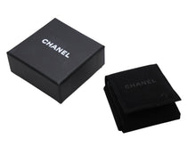 画像をギャラリービューアに読み込む, CHANEL シャネル ココマーク ボタン イヤリング ゴールド ブラック メタル 重量約3.2g A17C刻印 両耳用 美品 中古 4b006428