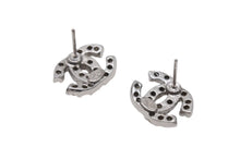 Load image into Gallery viewer, 極美品 CHANEL シャネル Coco Mark ココマーク ラインストーン ピアス 03A 刻印 1.7g シルバーカラー 中古 4b006431