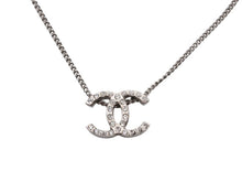 画像をギャラリービューアに読み込む, CHANEL シャネル ココマーク 両面ラインストーン ネックレス 重量約3.7g 10A刻印 全長約44cm シルバー メタル 美品 中古 4b006432