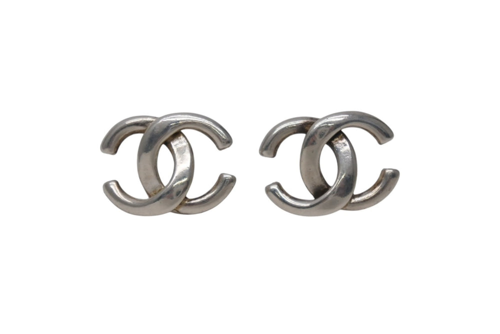 極美品 CHANEL シャネル Coco Mark ココマーク ピアス シルバーカラー 01P 刻印 1.7g アクセサリー 中古 4b006440