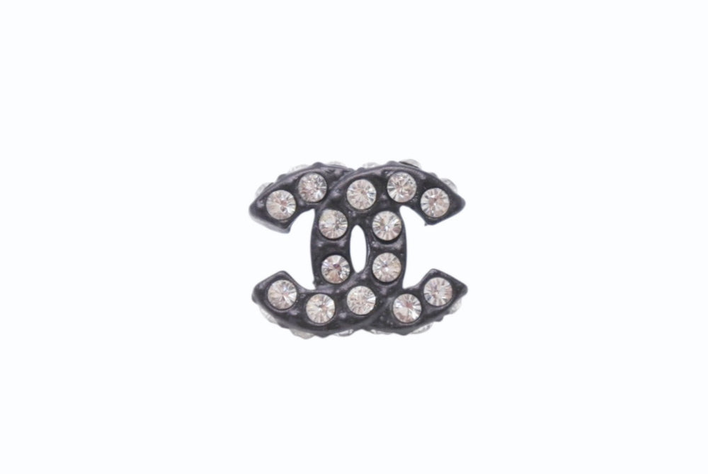 Very Good Condition CHANEL Coco Mark Earrings 02A Engraved 3.1g Rhinestone Black Color Accessories Used 4b006444