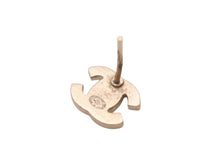 画像をギャラリービューアに読み込む, 極美品 CHANEL シャネル ココマーク ピアス 両耳 09P刻印 フランス製 1.5g メタル ラインストーン ゴールド金具 中古 4b006446