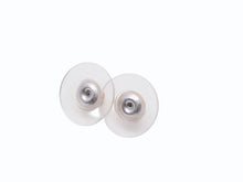 画像をギャラリービューアに読み込む, 極美品 CHANEL シャネル ココマーク ピアス 両耳 09P刻印 フランス製 1.5g メタル ラインストーン ゴールド金具 中古 4b006446