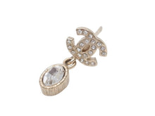 画像をギャラリービューアに読み込む, 極美品 CHANEL シャネル ココマーク ドロップ ピアス ぶら下がり 両耳 09A刻印 フランス製 重量約3.1g メタル ラインストーン シルバー金具 中古 4b006448