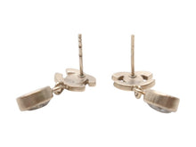 画像をギャラリービューアに読み込む, 極美品 CHANEL シャネル ココマーク ドロップ ピアス ぶら下がり 両耳 09A刻印 フランス製 重量約3.1g メタル ラインストーン シルバー金具 中古 4b006448