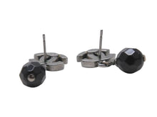 画像をギャラリービューアに読み込む, 極美品 CHANEL シャネル ピアス ココマーク ぶら下がり 両耳 A12V刻印 メタル ブラックストーン ガンメタル金具 4.5g 中古 4b006451