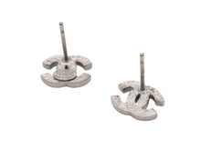 画像をギャラリービューアに読み込む, 極美品 CHANEL シャネル ココマーク ピアス 両耳 A11V刻印 フランス製 重量約1.5g メタル ラインストーン ゴールド金具 中古 4b006454