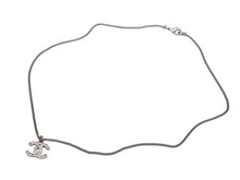 画像をギャラリービューアに読み込む, CHANEL シャネル ココマーク ラインストーン ネックレス 重量約5.0g F14V刻印 全長約46cm シルバー メタル 美品 中古 4b006457