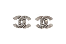 画像をギャラリービューアに読み込む, 極美品 CHANEL シャネル Coco Mark ココマーク ピアス 99A 刻印 1.7g シルバー カラー アクセサリー 中古 4b006458