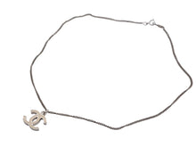 画像をギャラリービューアに読み込む, CHANEL シャネル ココマーク ネックレス 重量約5.9g 07V刻印 全長約47cm アイボリー シルバー メタル 美品 中古 4b006468