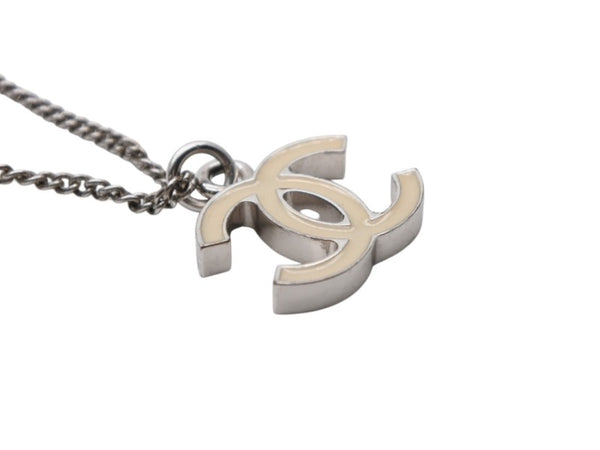 CHANEL シャネル ココマーク ネックレス 重量約5.9g 07V刻印 全長約47cm アイボリー シルバー メタル 美品 中古 4b006468
