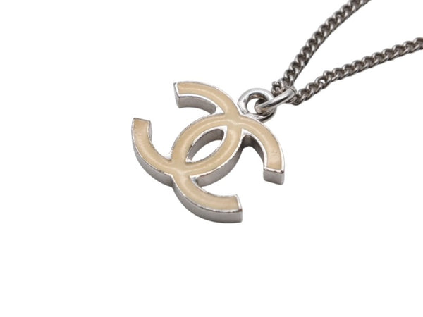 CHANEL シャネル ココマーク ネックレス 重量約5.9g 07V刻印 全長約47cm アイボリー シルバー メタル 美品 中古 4b006468