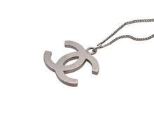 画像をギャラリービューアに読み込む, CHANEL シャネル ココマーク スクエアラインストーン ネックレス 重量約5.3g B12A刻印 全長約45cm シルバー メタル 美品 中古 4b006481