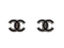 画像をギャラリービューアに読み込む, 極美品 CHANEL シャネル ピアス CoCo Mark ココマーク 04P刻印 0.8g シルバー ブラックカラー 中古 4b006485