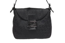 画像をギャラリービューアに読み込む, 極美品 FENDI フェンディ マンマバケット ワンショルダーバッグ 8BR442 ズッキーノ柄 縦長 ブラック ガンメタリック金具 中古 4b006531