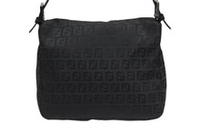 画像をギャラリービューアに読み込む, 極美品 FENDI フェンディ マンマバケット ワンショルダーバッグ 8BR442 ズッキーノ柄 縦長 ブラック ガンメタリック金具 中古 4b006531