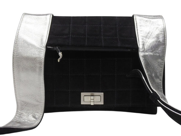 CHANEL シャネル ショルダーバッグ チョコバー ターンロック ブラック シルバー スウェード 美品 中古 4b006537
