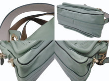 Load image into Gallery viewer, CHLOE クロエ パラティ ミディアム 2WAY ハンドバッグ 04-12-50-65 レザー ピスタチオ ゴールド金具 美品 中古 4b006542