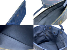 Load image into Gallery viewer, CHANEL シャネル ドーヴィル ミディアム 2WAYバッグ ランダム番台 ココマーク ストライプ ブルー シルバー金具 美品 中古 4b006547