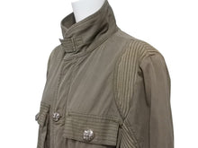 画像をギャラリービューアに読み込む, 極美品 CHROME HEARTS クロムハーツ チェリーボム クロスボタン ジャケット ダブルジップ カーキ シルバー金具 サイズM 中古 4b006557