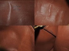 Load image into Gallery viewer, LOUIS VUITTON ルイヴィトン パピヨン26 ハンドバッグ M51386 モノグラム PVC レザー ブラウン ゴールド金具 美品 中古 4b006614